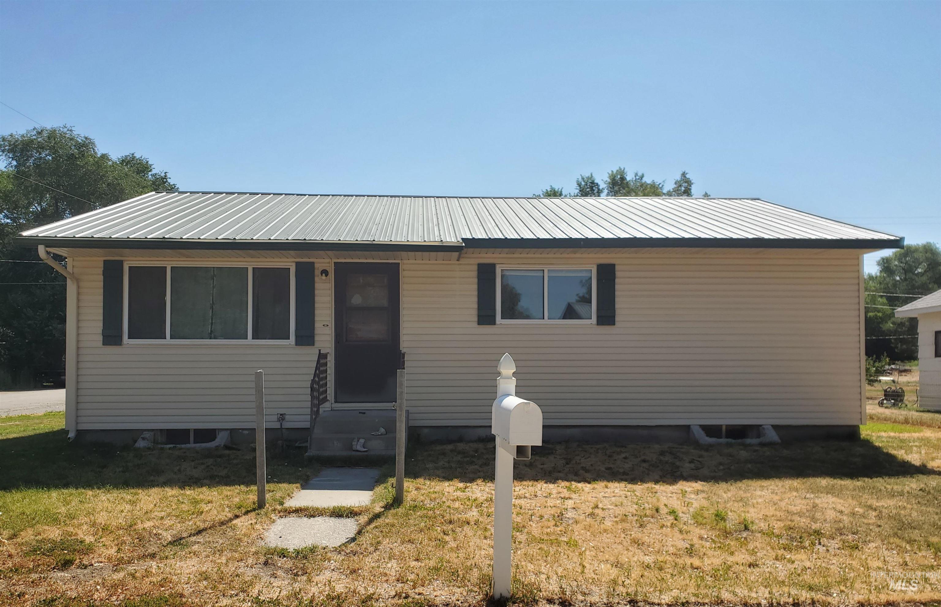 422 North Edith St Property Photo 1