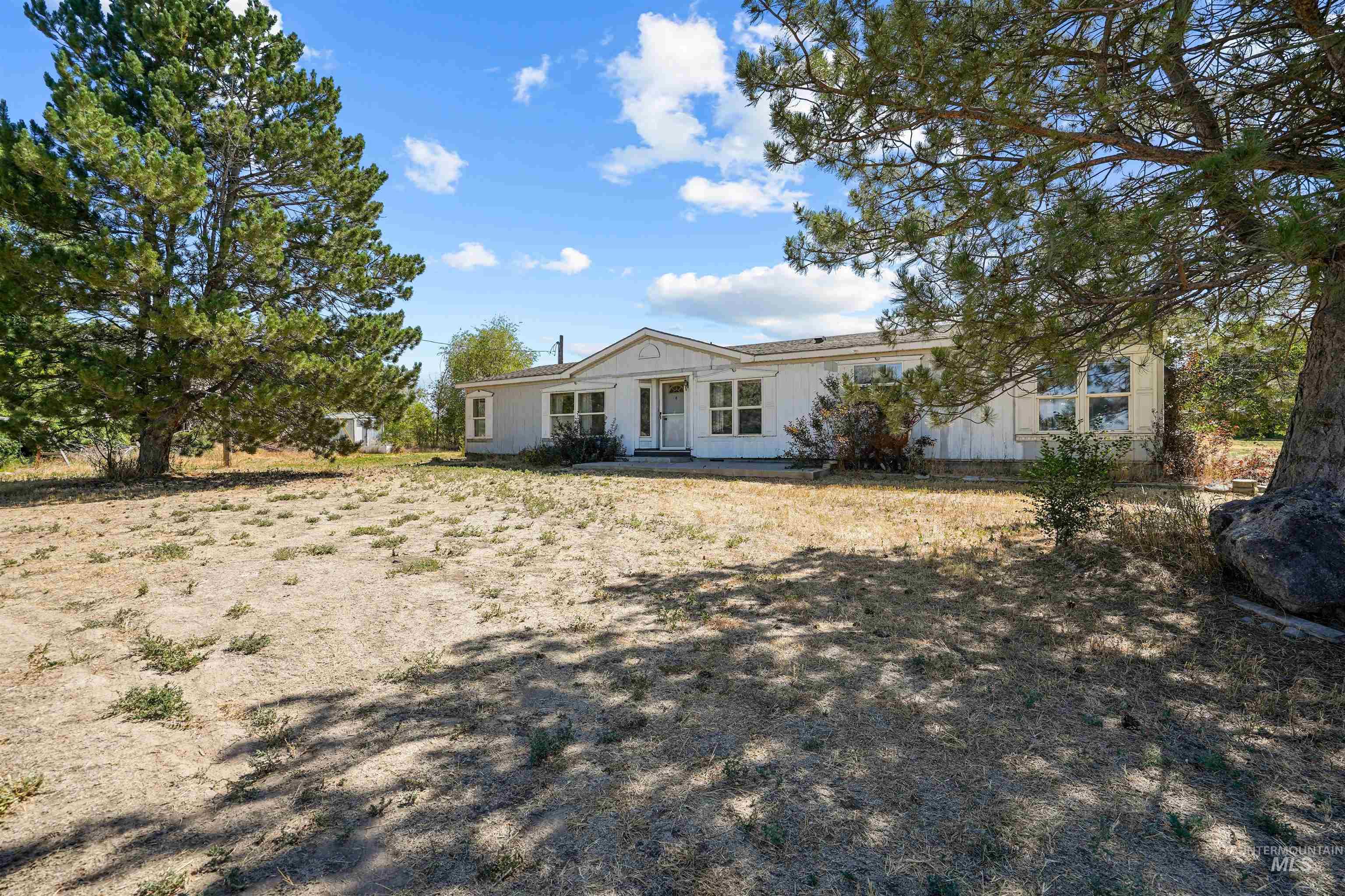 114 N 200 W Property Photo 1