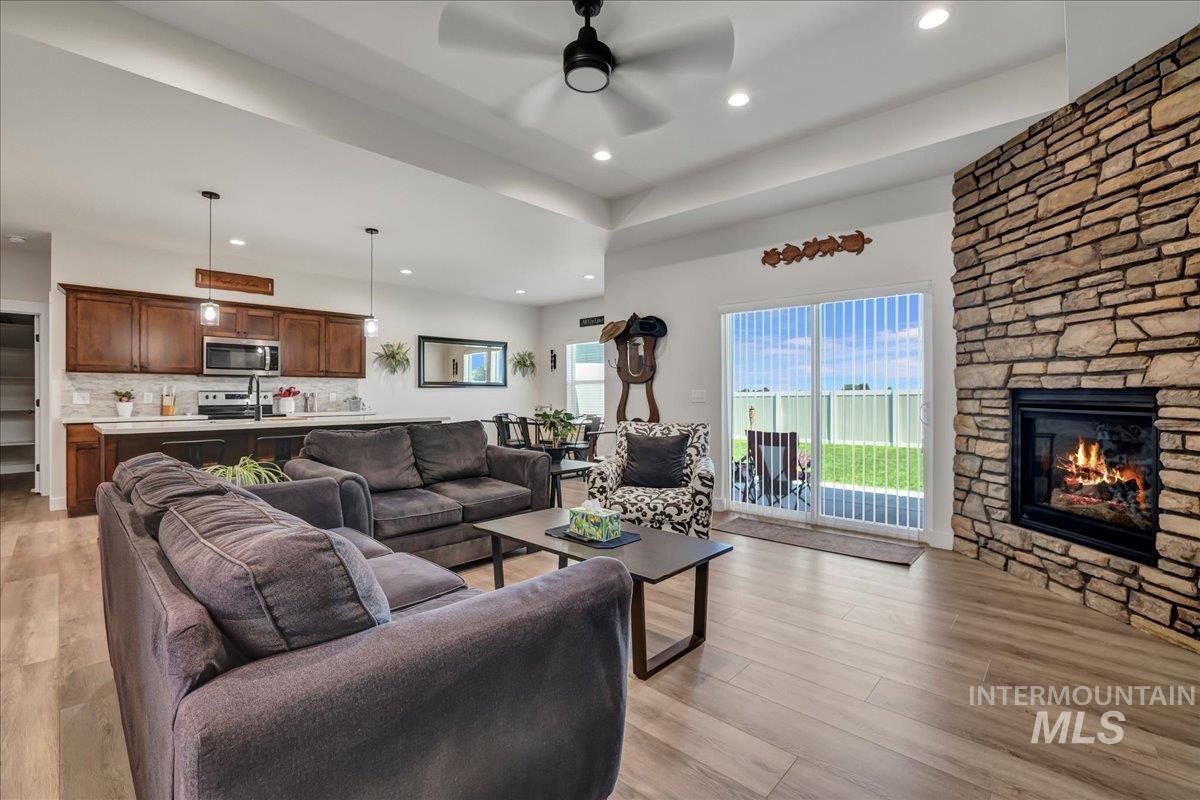 787 Heidi Terrace Property Photo 6