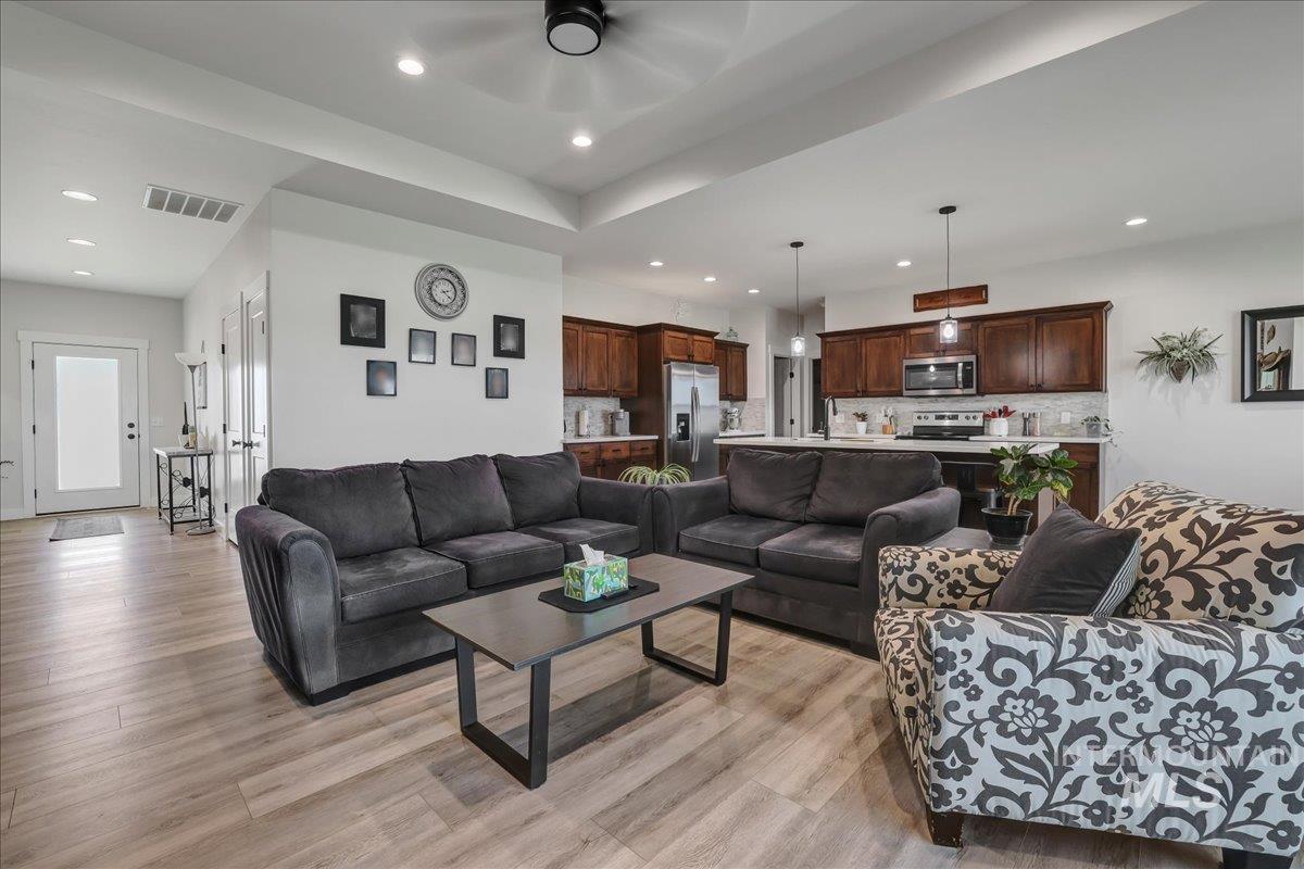 787 Heidi Terrace Property Photo 9