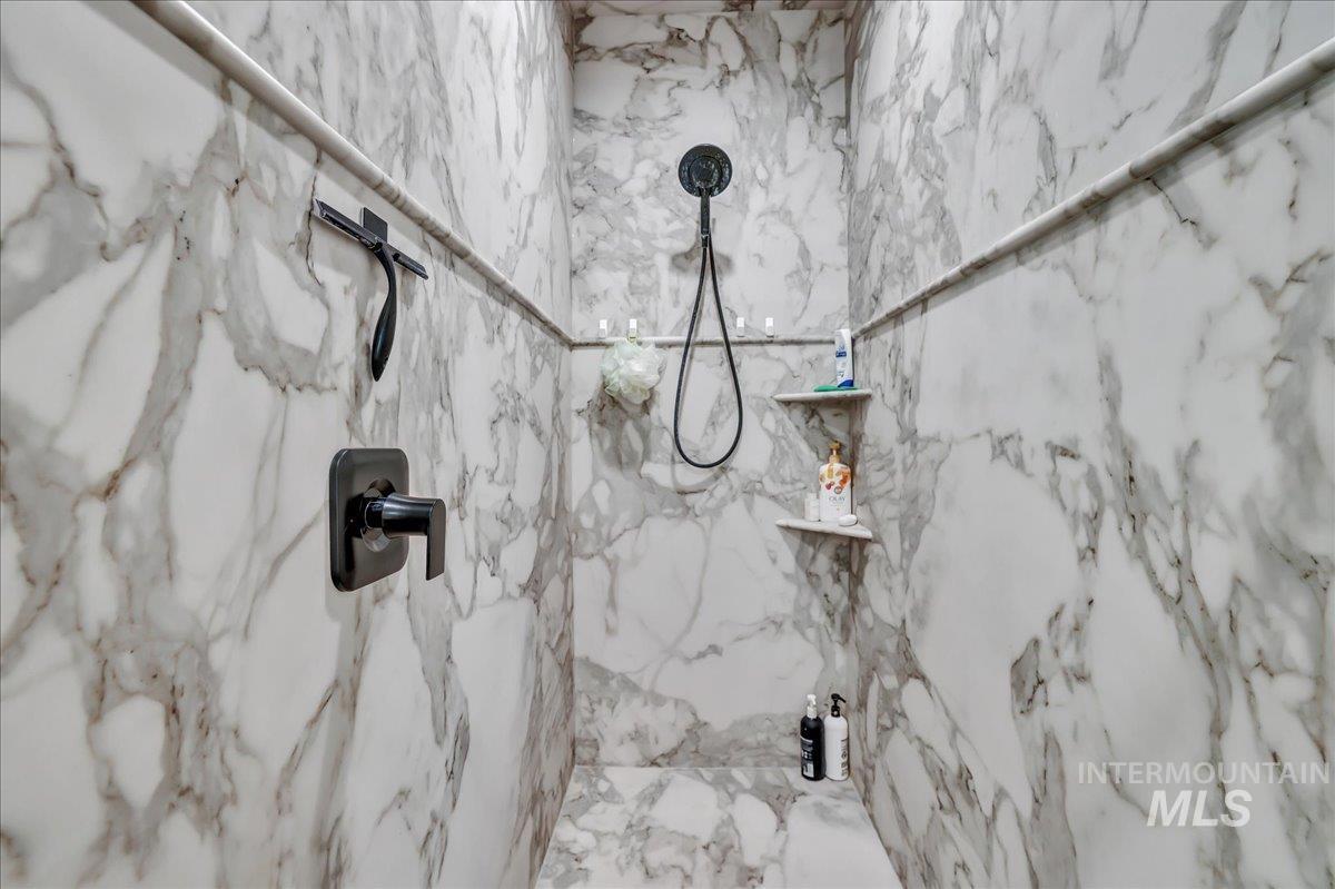 787 Heidi Terrace Property Photo 30