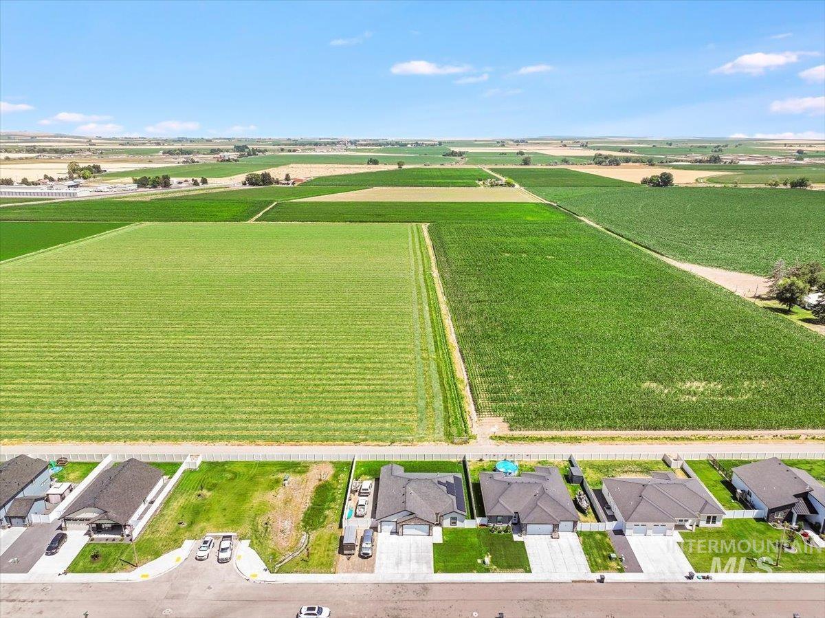 787 Heidi Terrace Property Photo 40