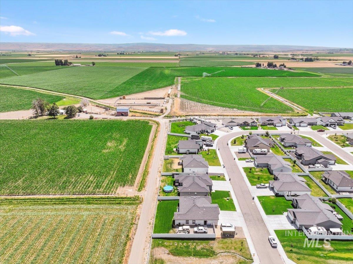 787 Heidi Terrace Property Photo 44