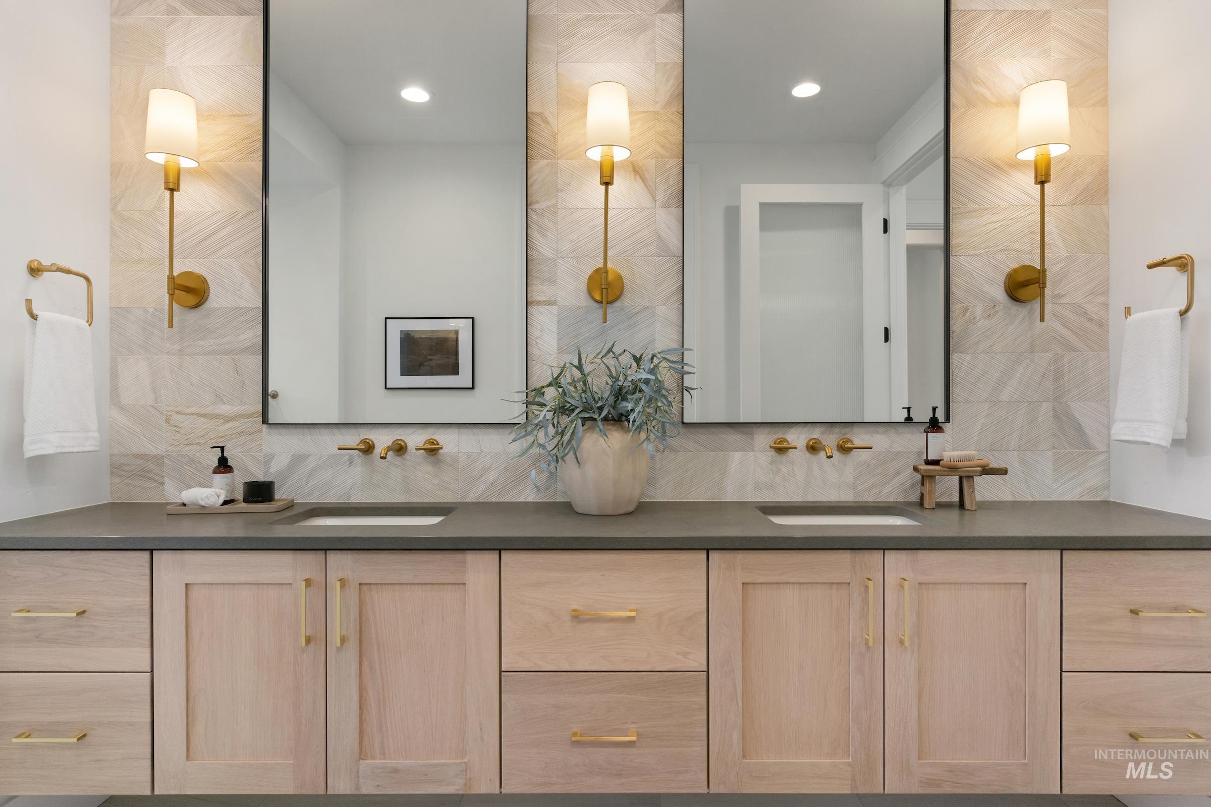 3204 N Harvest Moon Way Property Photo 18