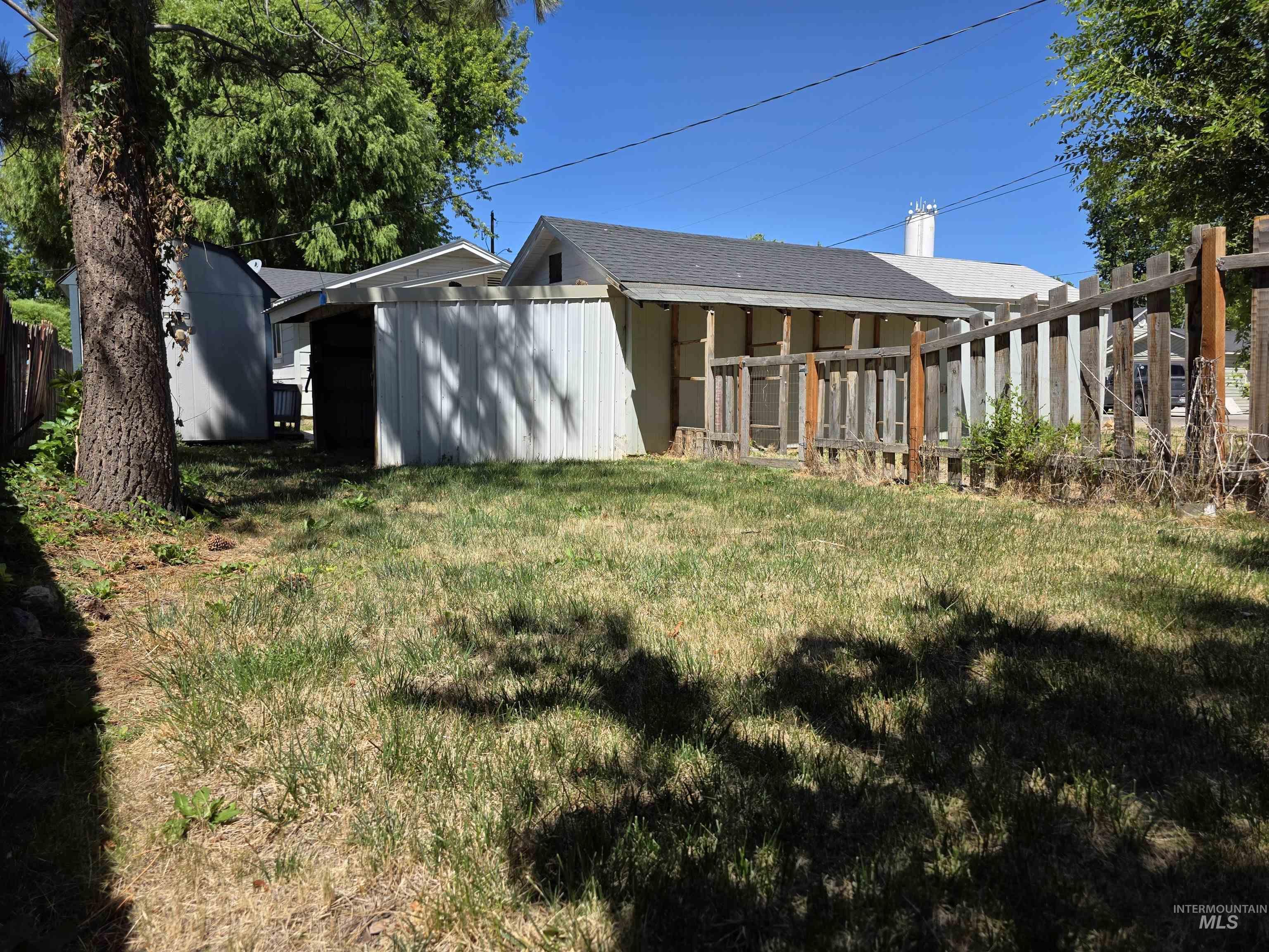 318 6th Street Property Photo 23