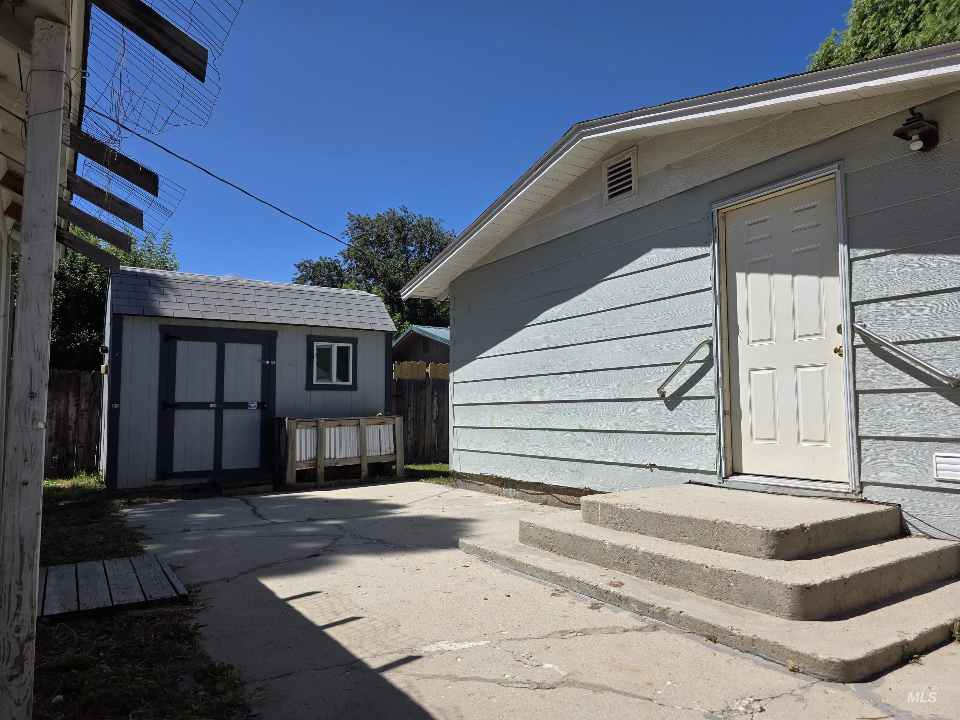 318 6th Street Property Photo 25