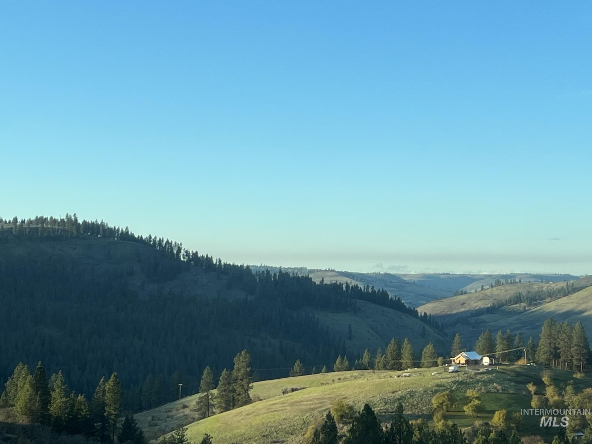 113 Sweetwater Dr Property Photo 2