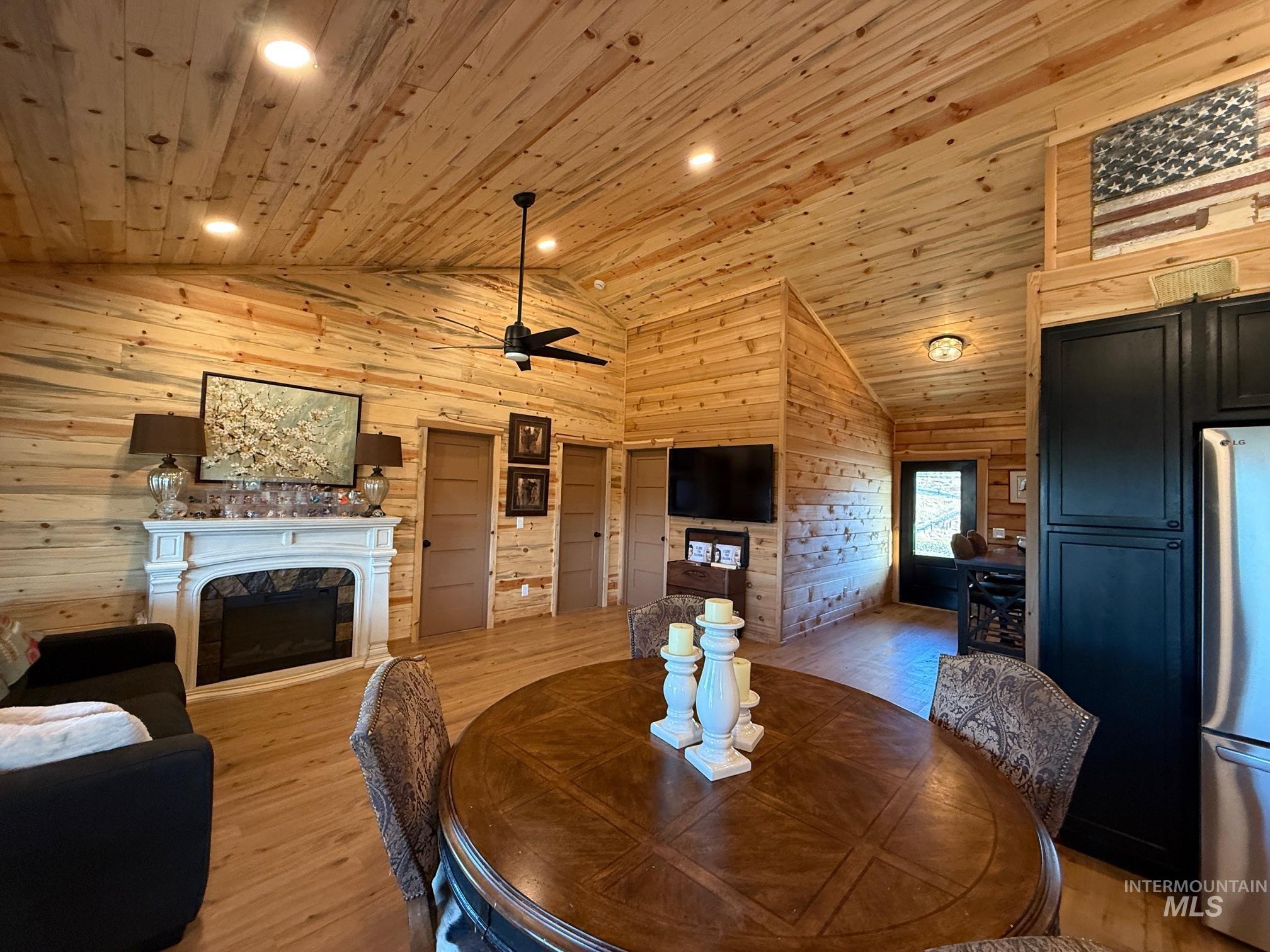 113 Sweetwater Dr Property Photo 7