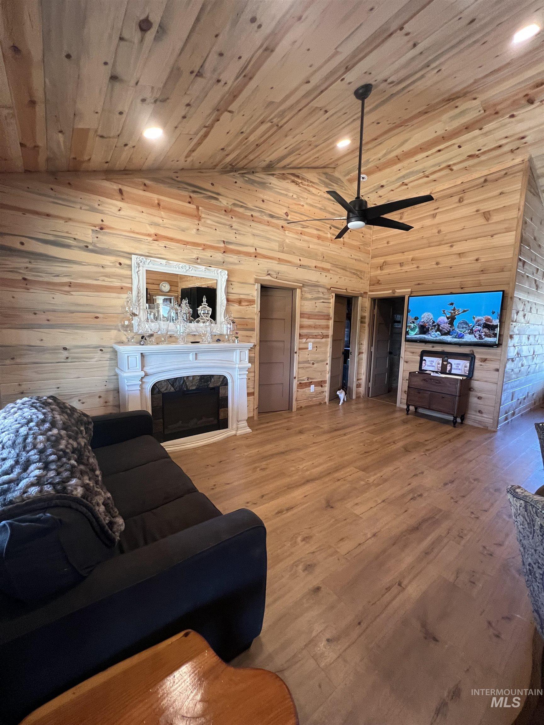 113 Sweetwater Dr Property Photo 10