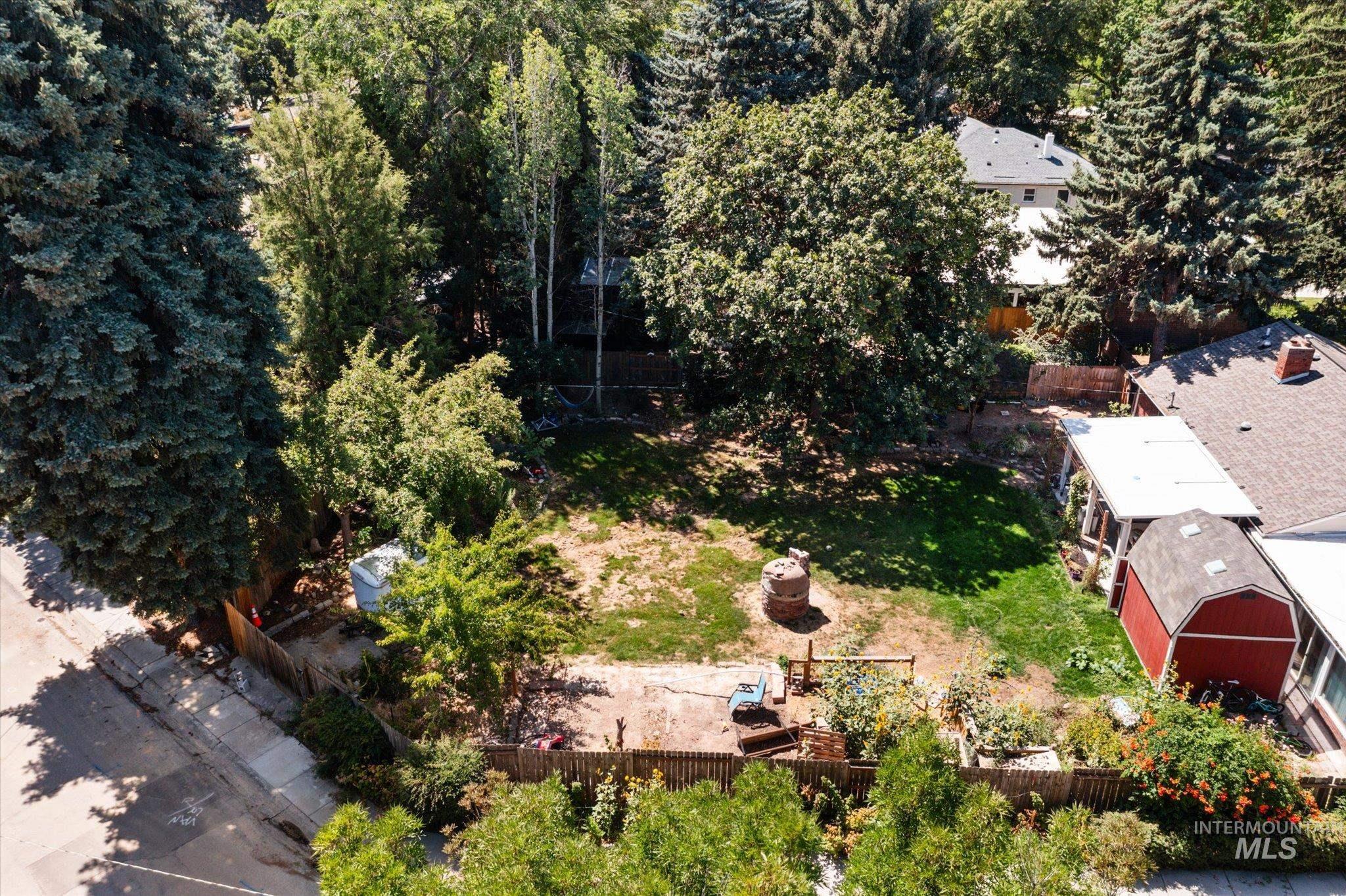 3609 Camas St Property Photo 2