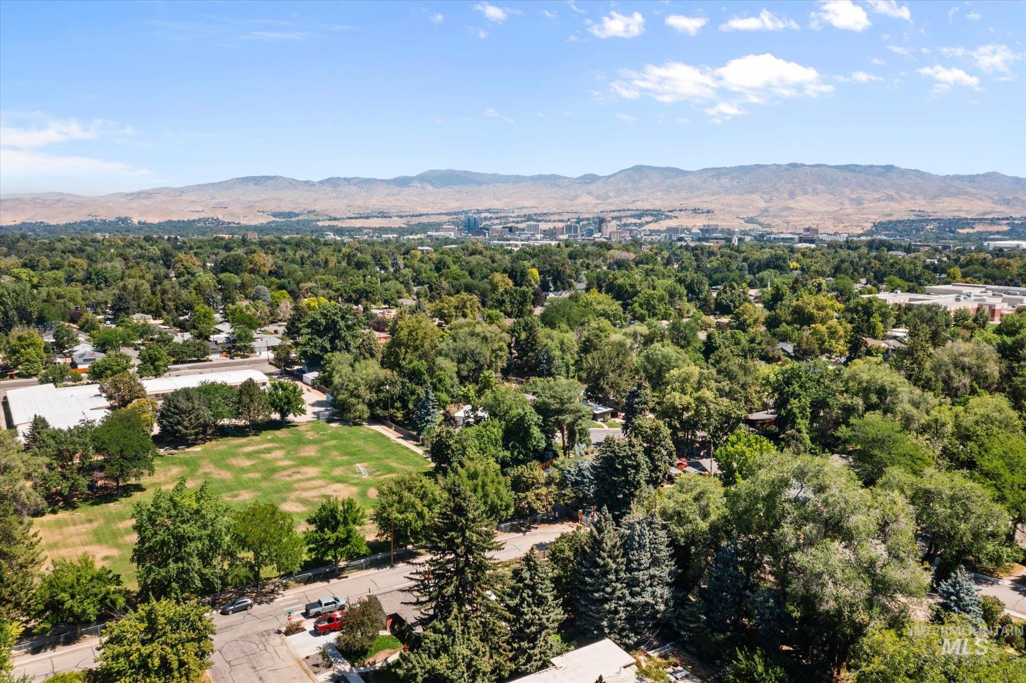 3609 Camas St Property Photo 6