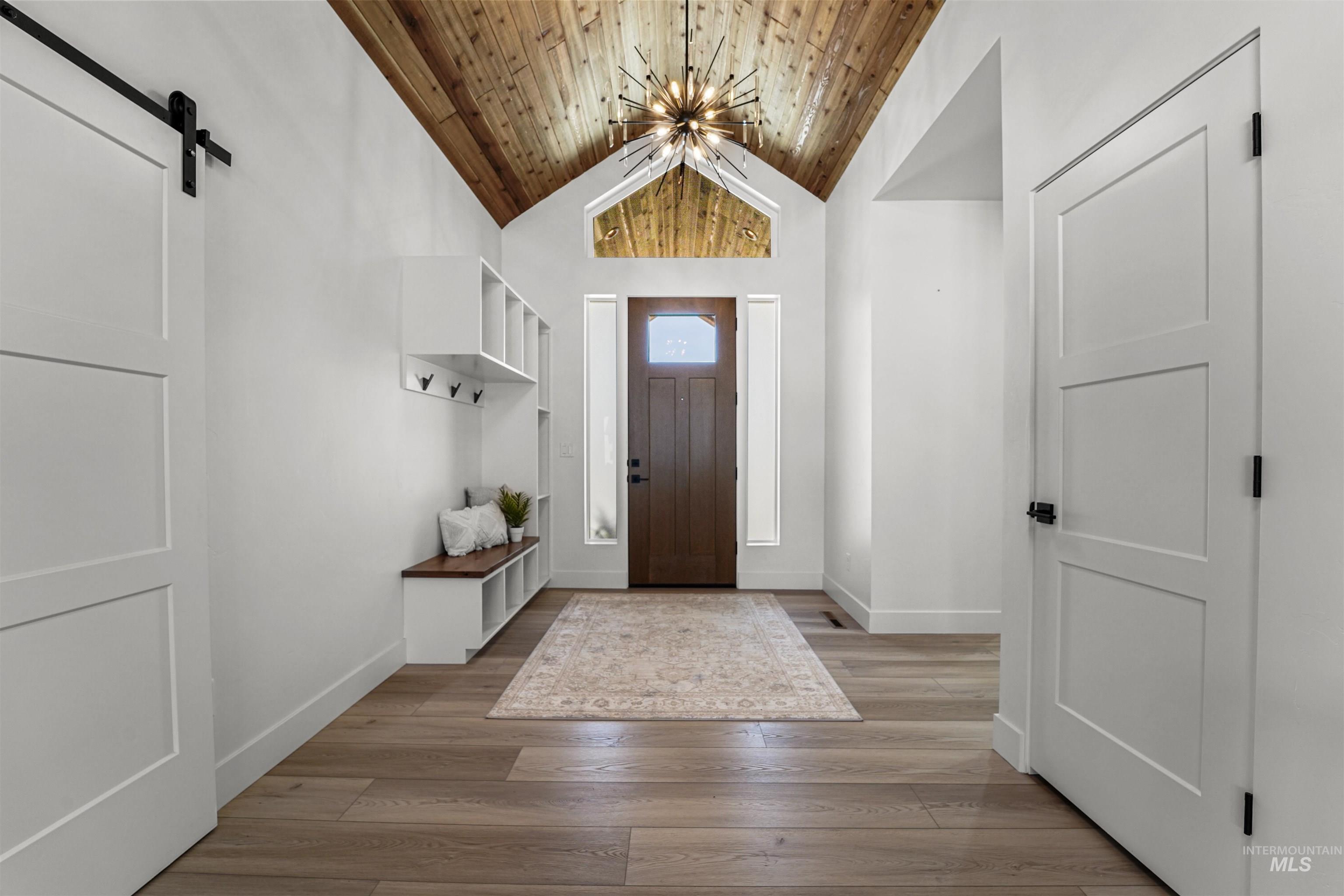 3157 Blue Moon Rd Property Photo 3