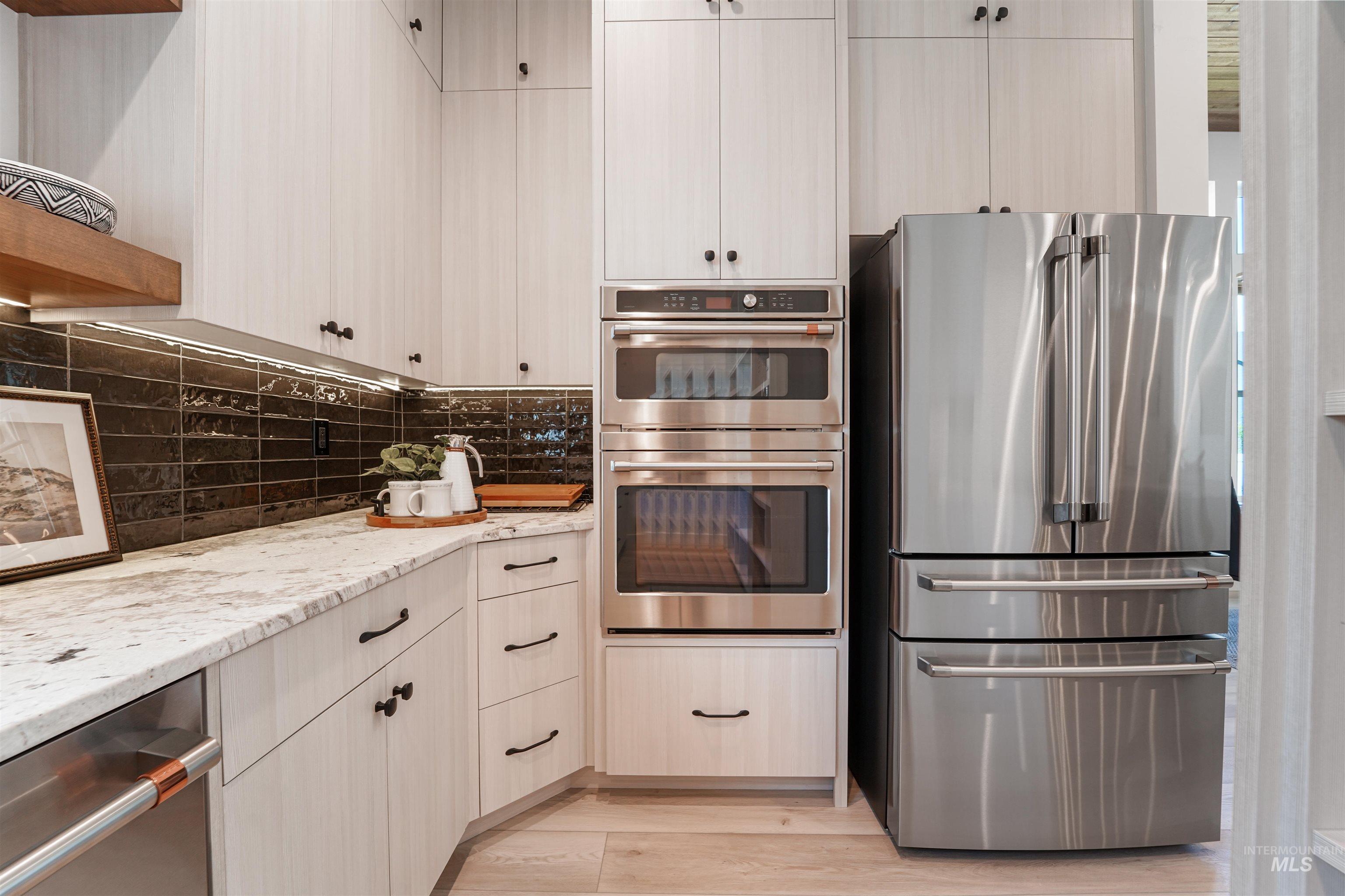 3157 Blue Moon Rd Property Photo 11