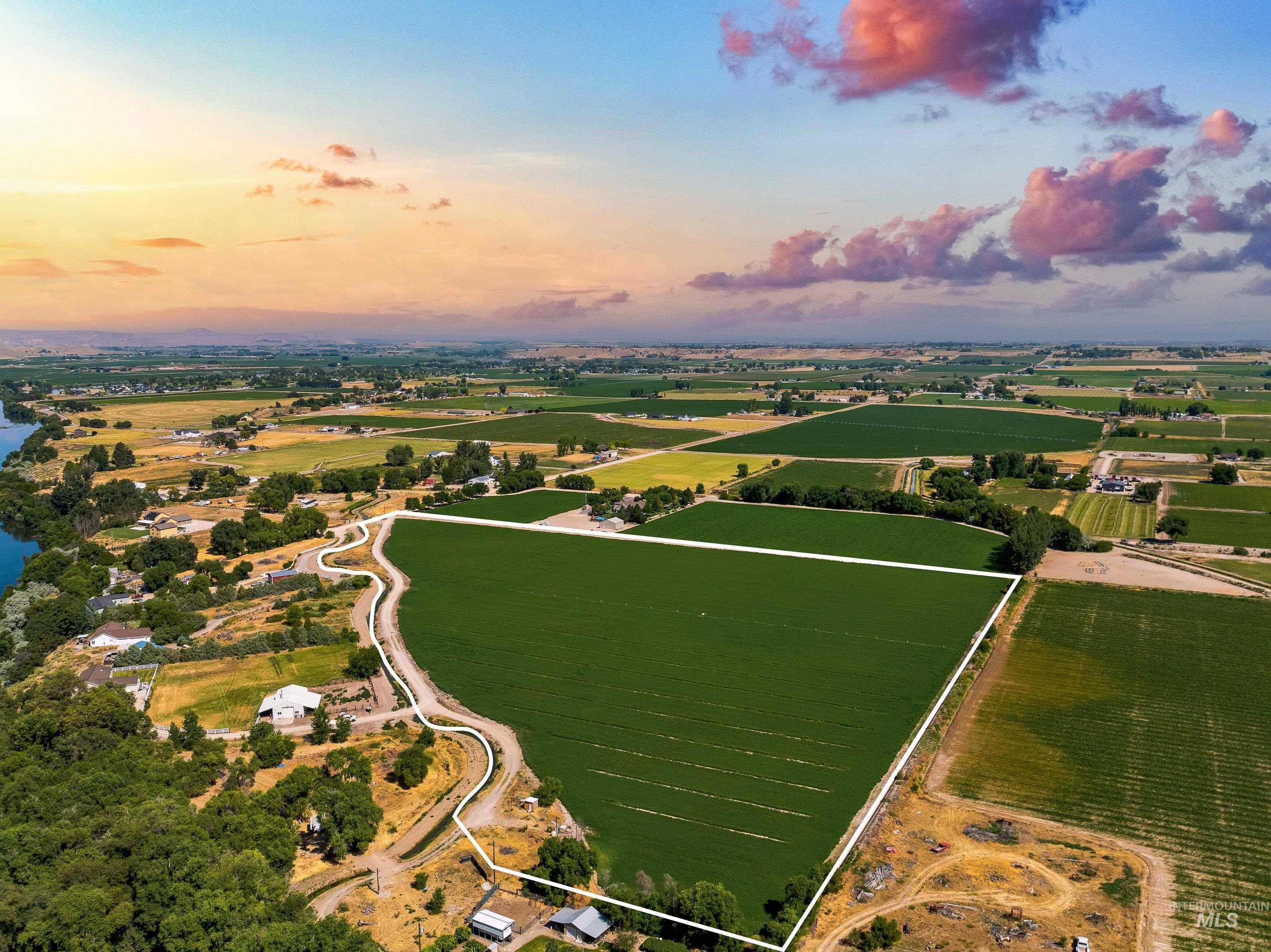 17700 Fargo Rd Property Photo 3