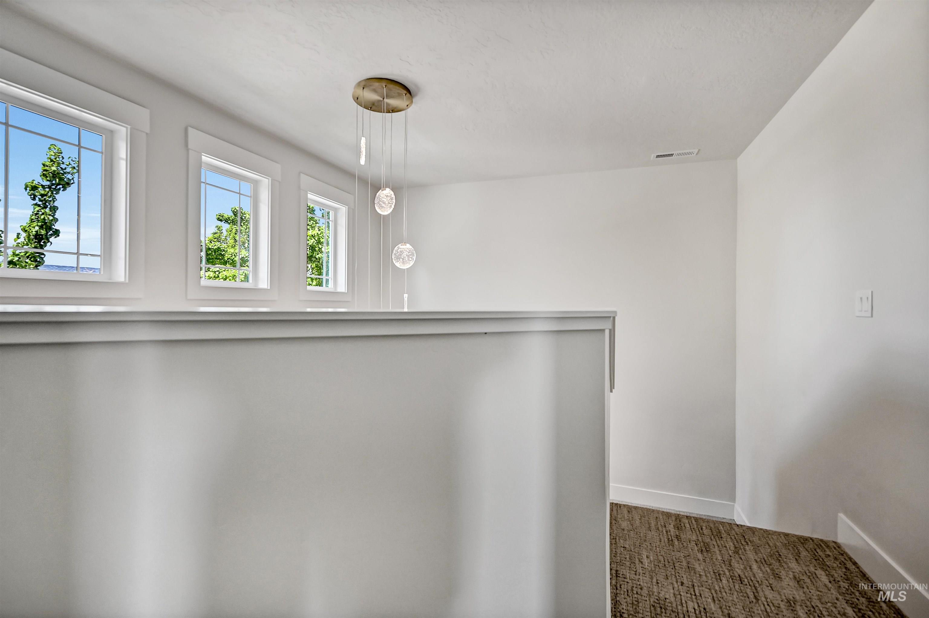 7652 N Ferris Ave Property Photo 21