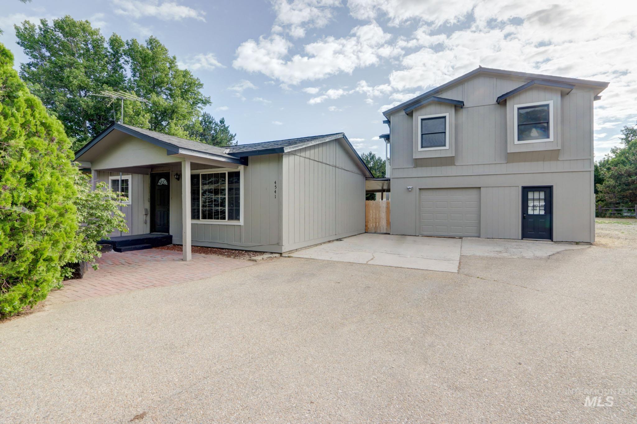 4541 Hemlock Way Property Photo 1