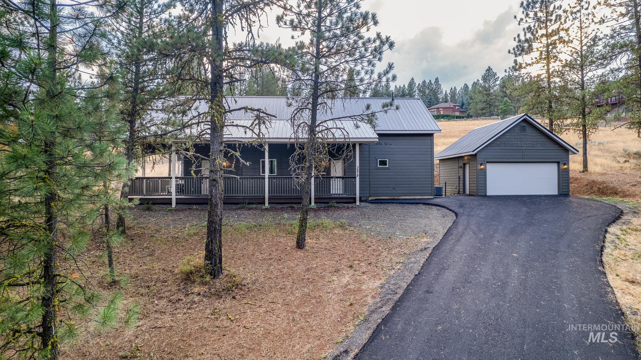 3879 Hot Springs Road Property Photo 1
