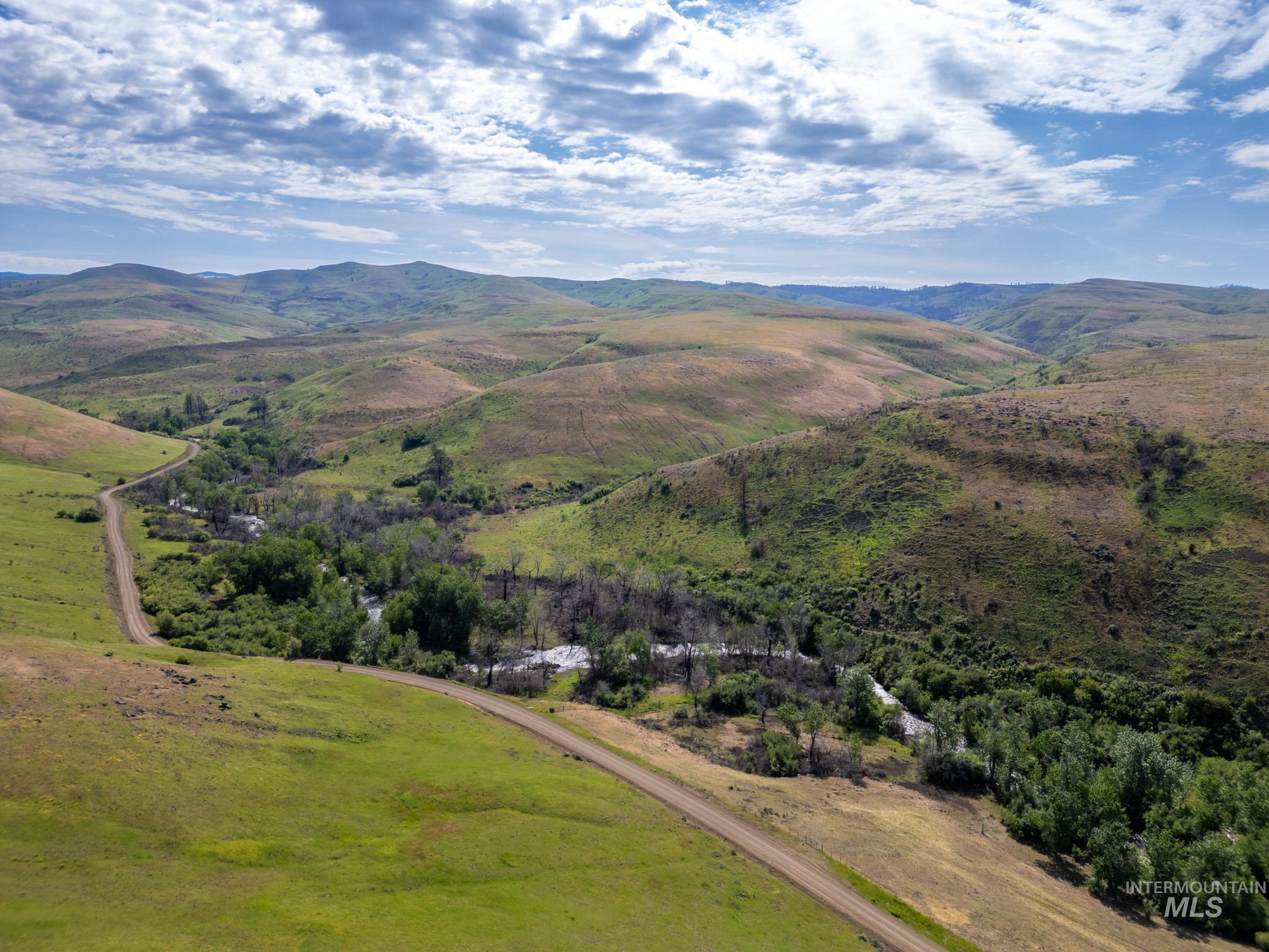240 Indian Valley Road Property Photo 1