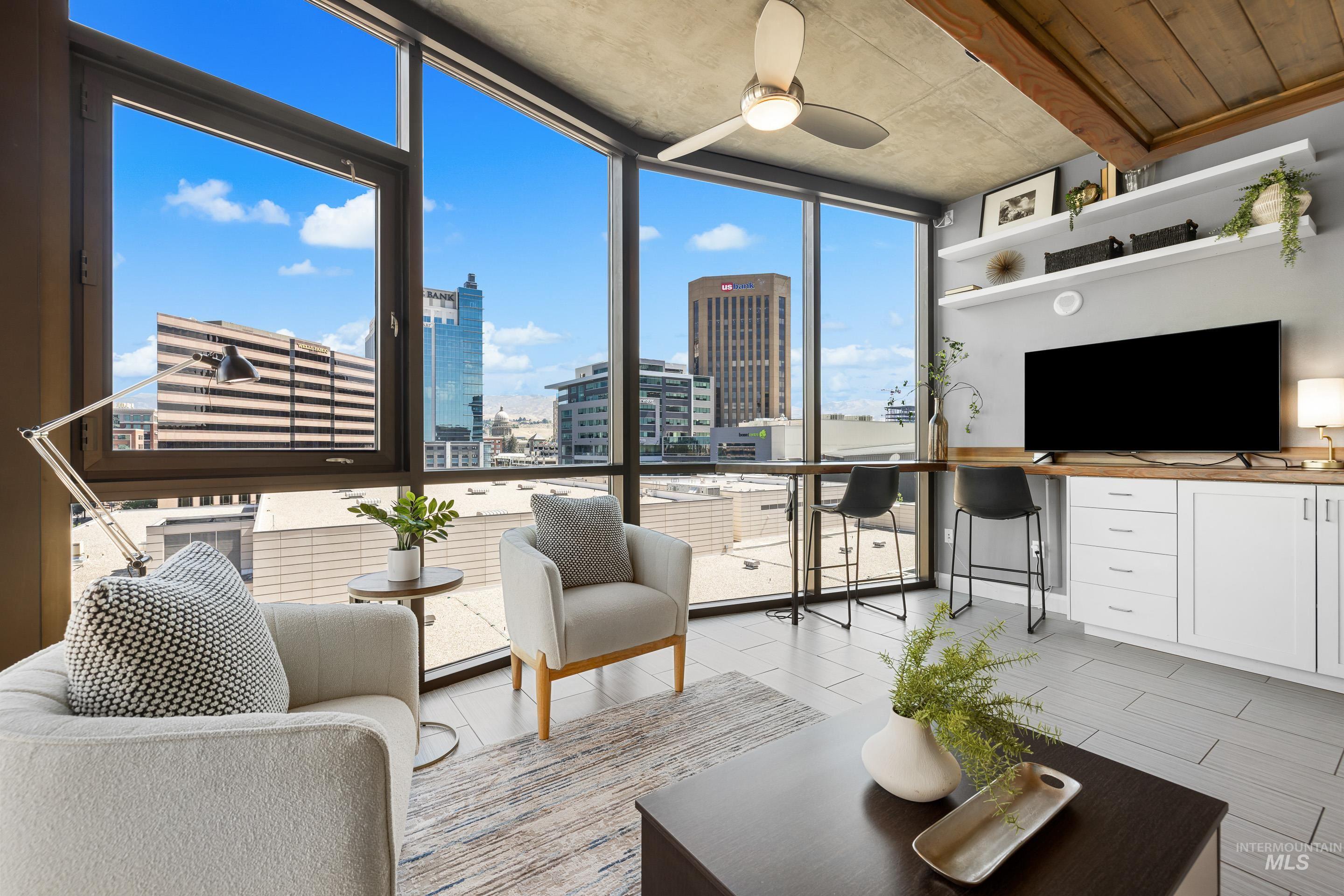 851 W Front St Property Photo 1