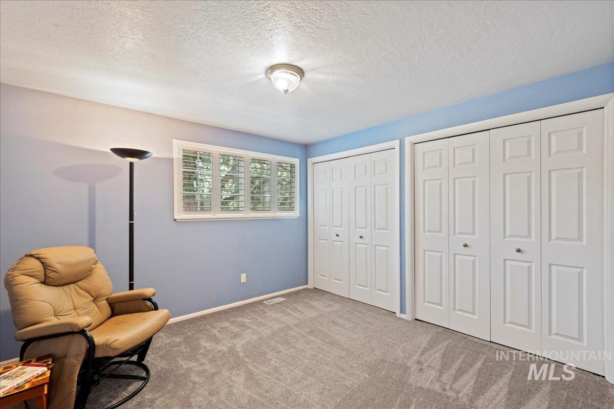 10210 W Hackamore Dr Property Photo 12