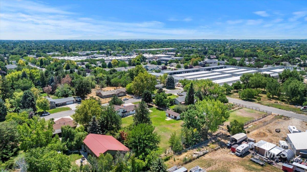 10210 W Hackamore Dr Property Photo 40