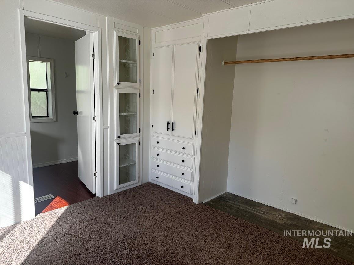 540 Meadowland Circle Property Photo 3