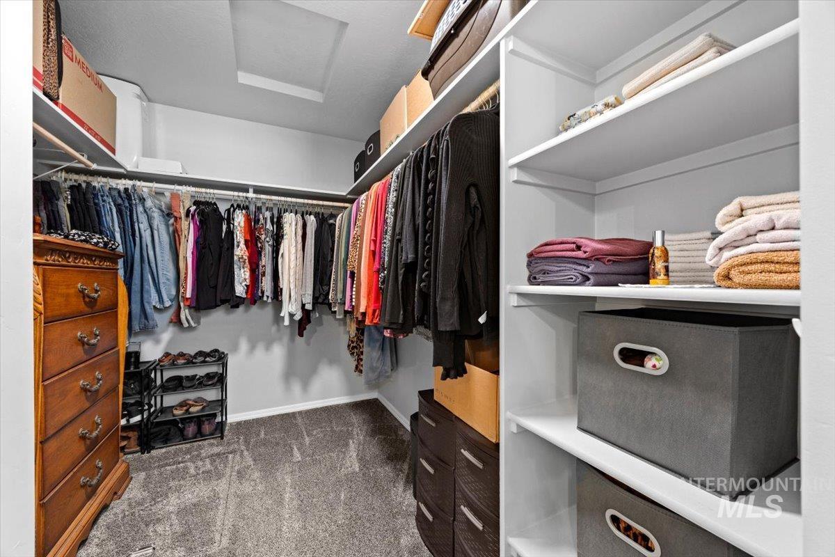 4914 Endicott Dr Property Photo 15