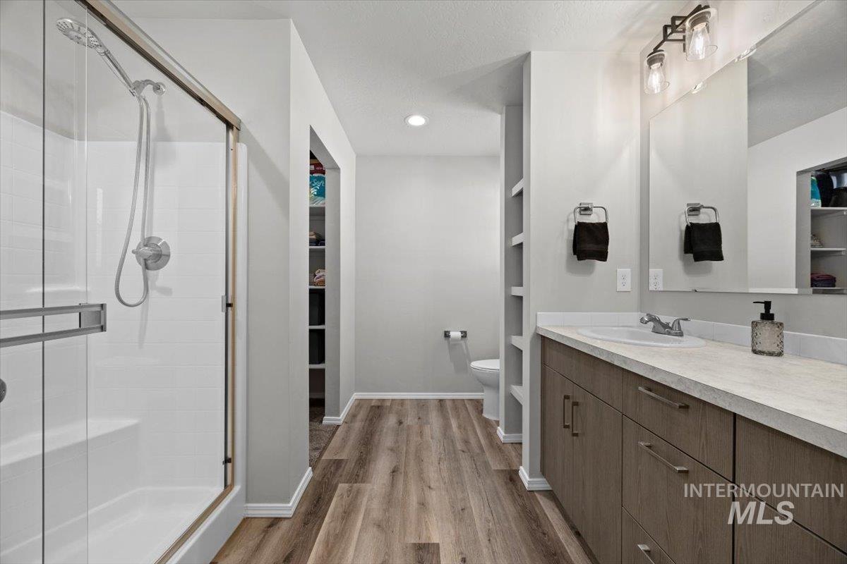 4914 Endicott Dr Property Photo 16