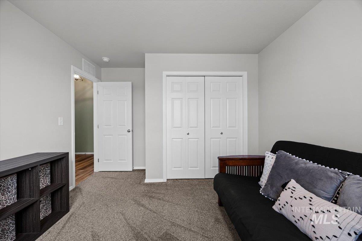 4914 Endicott Dr Property Photo 22