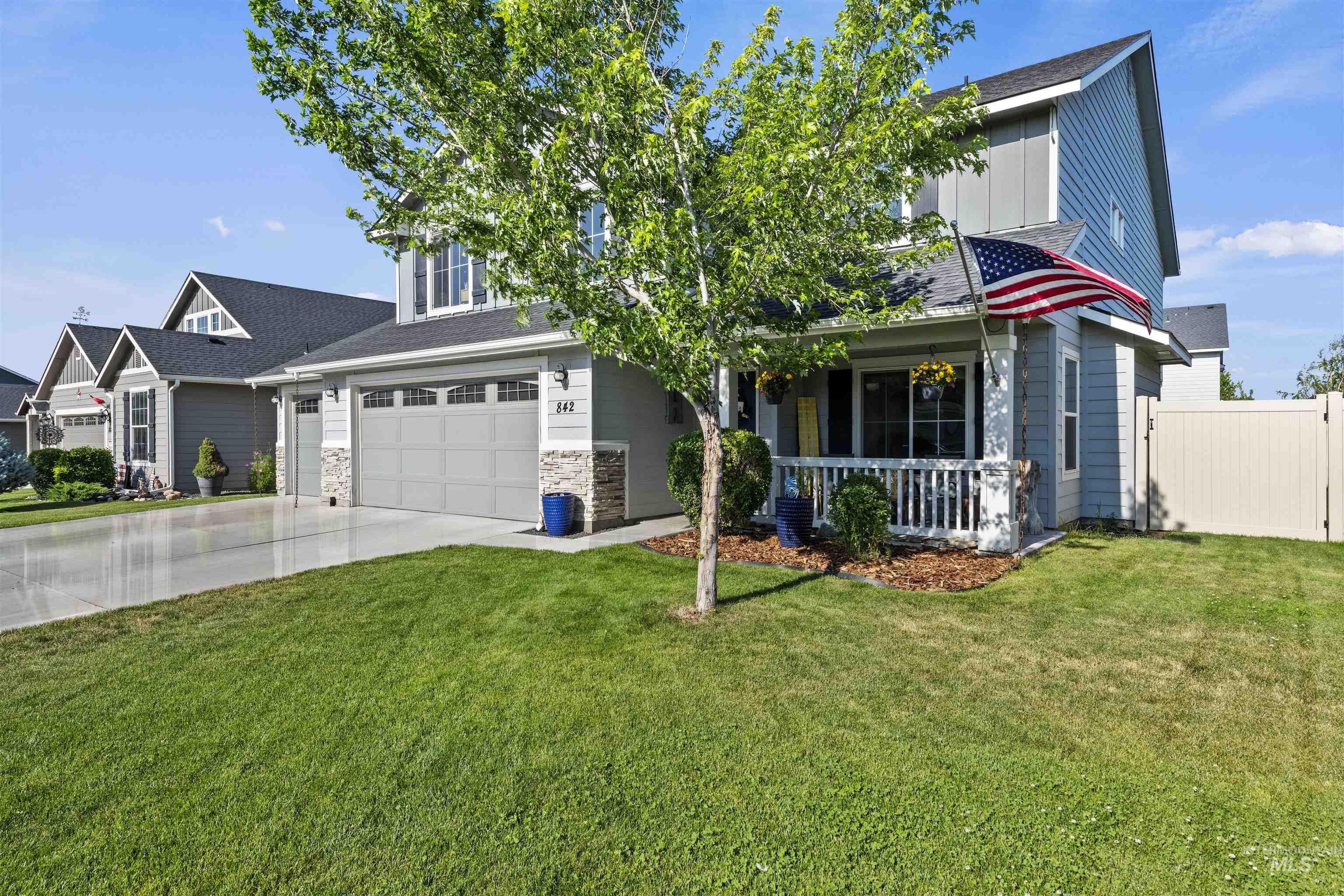 842 N Center Way Property Photo 3