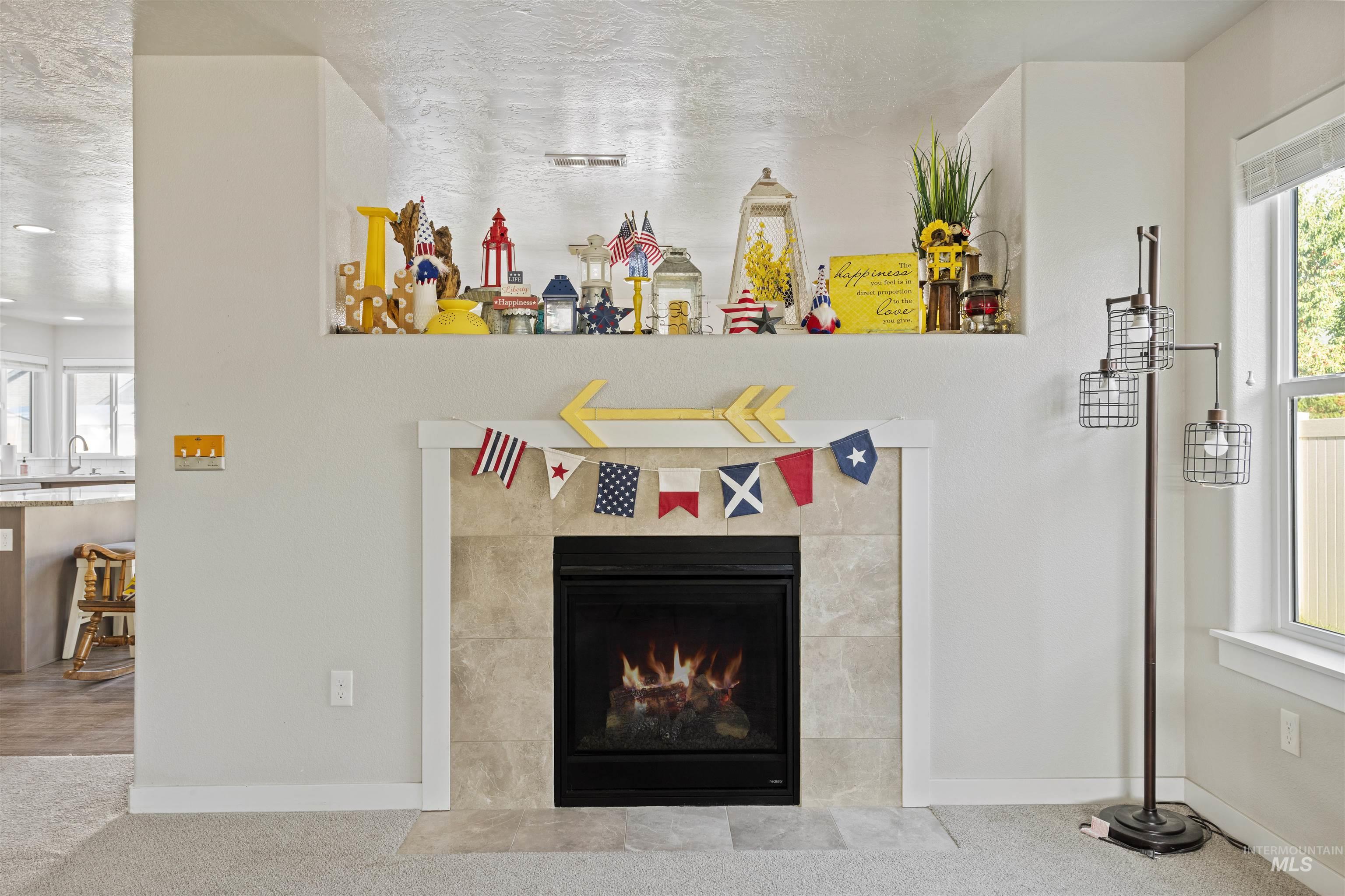 842 N Center Way Property Photo 6