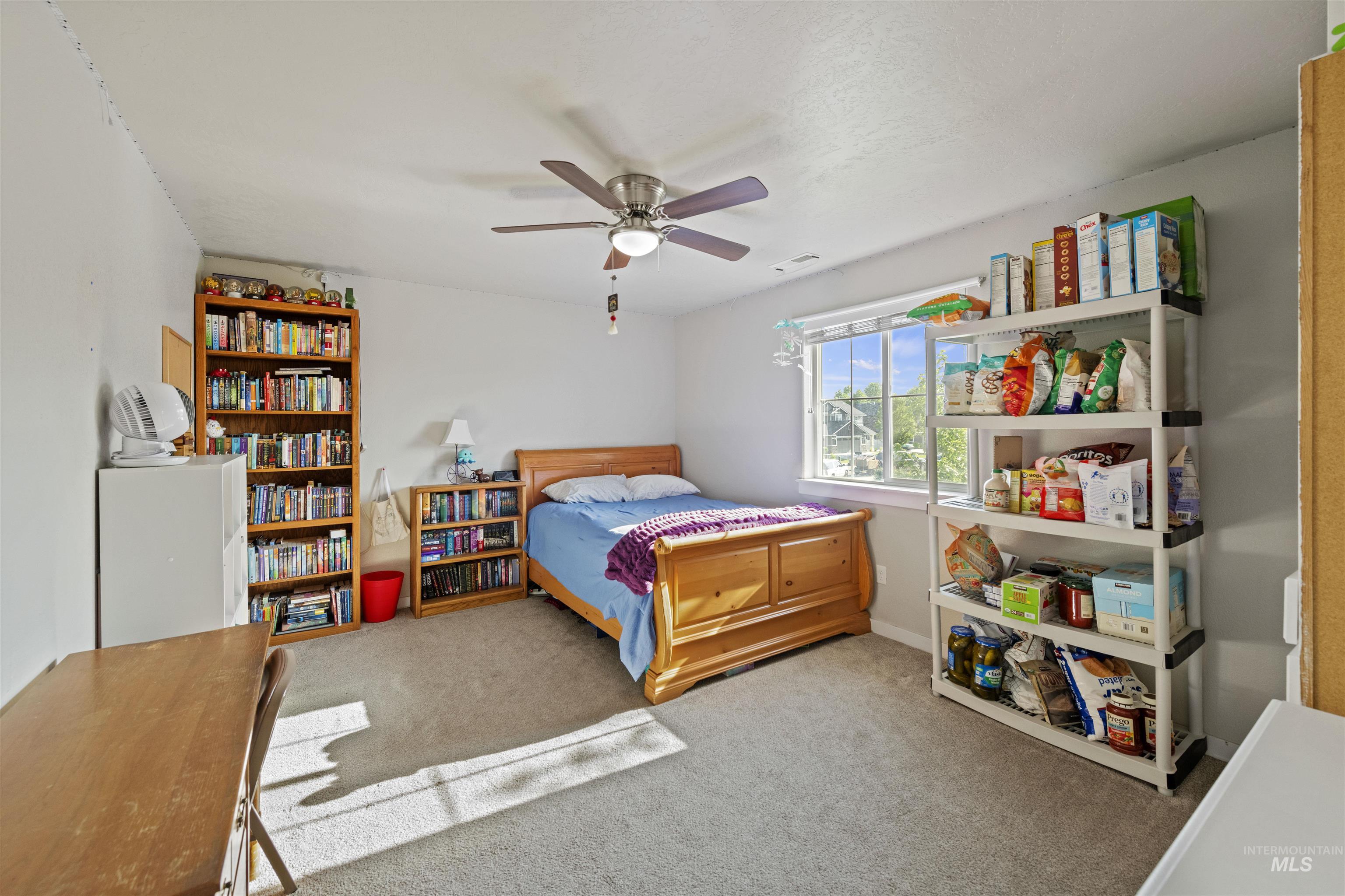 842 N Center Way Property Photo 13