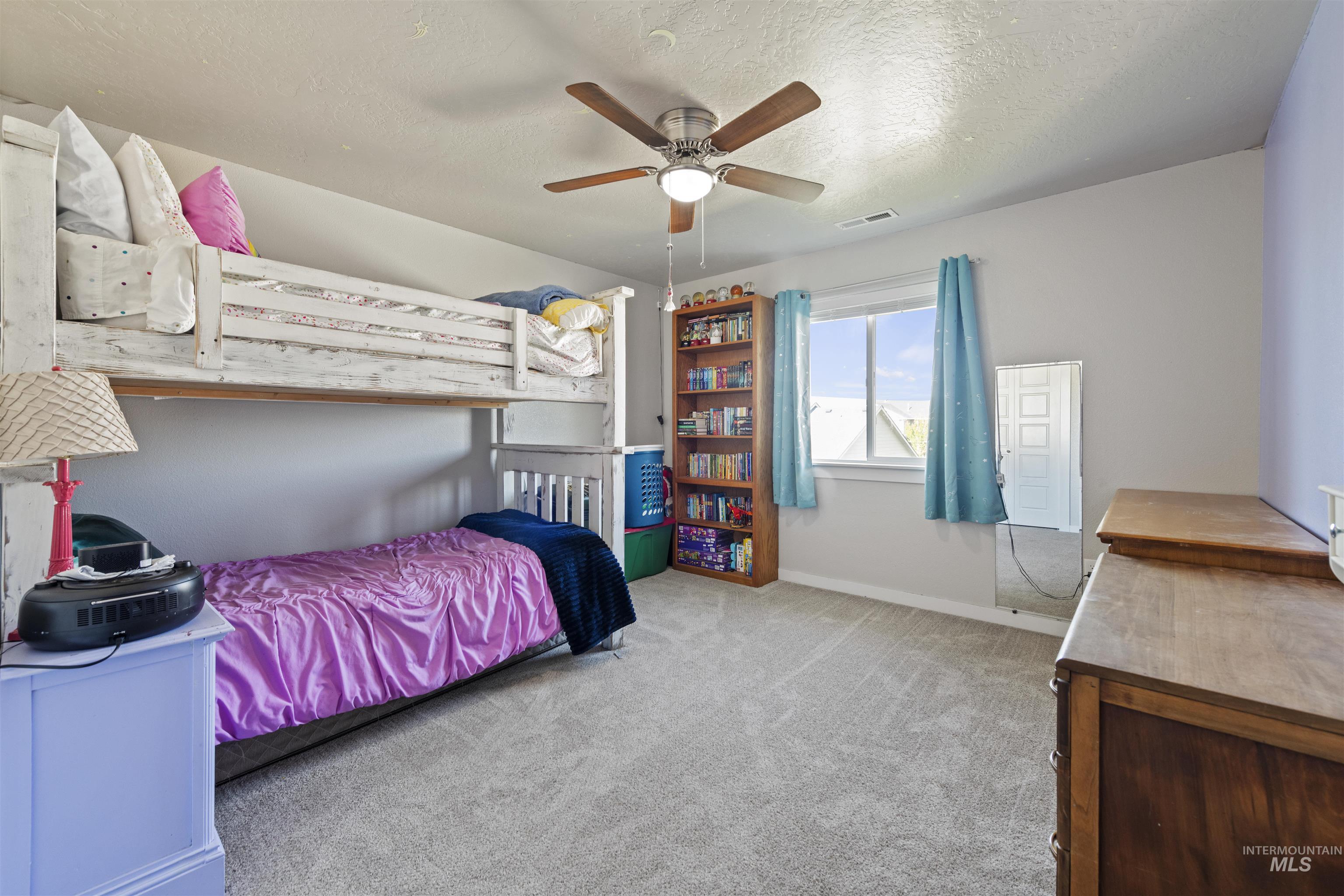 842 N Center Way Property Photo 16