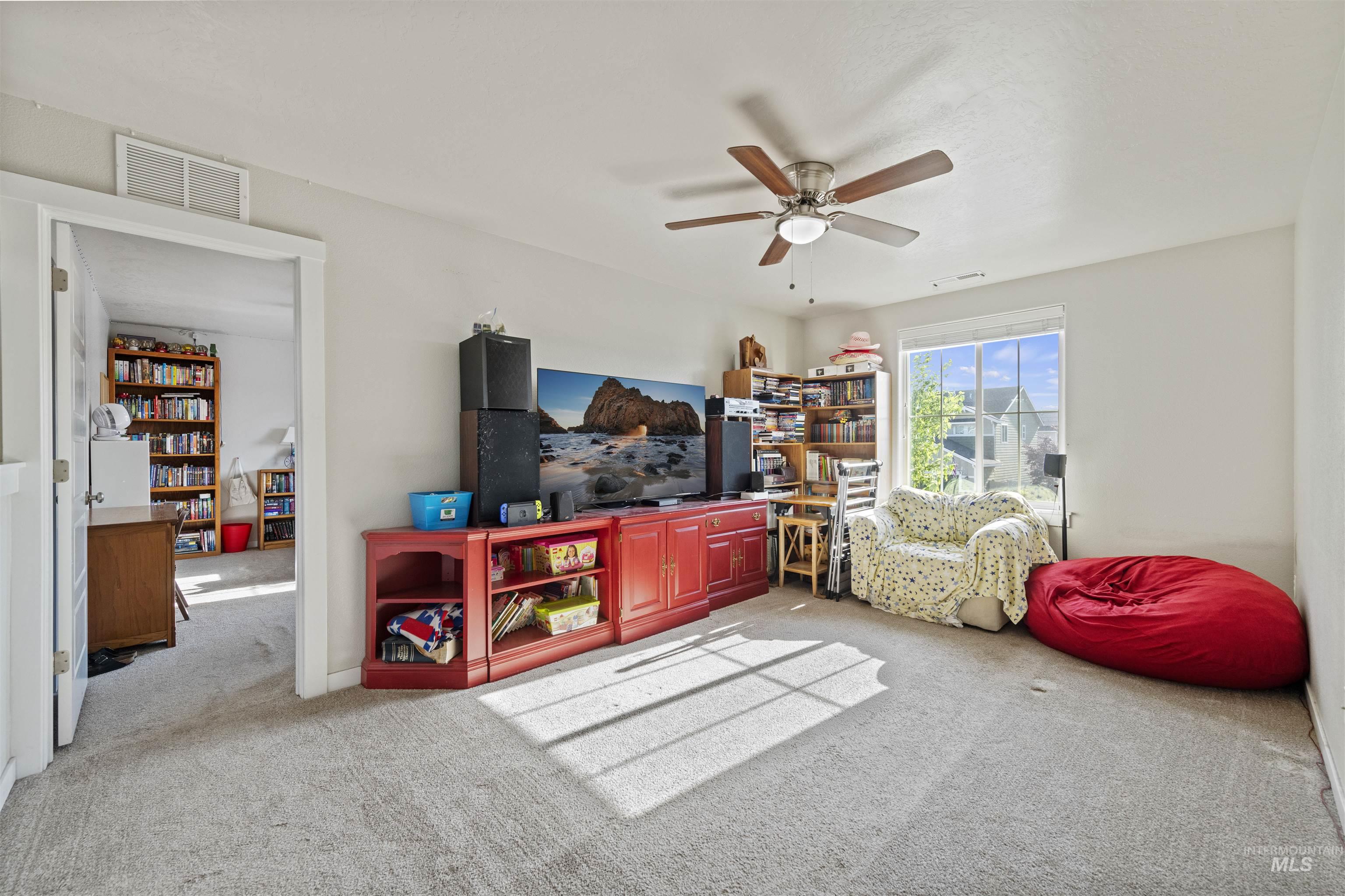 842 N Center Way Property Photo 23