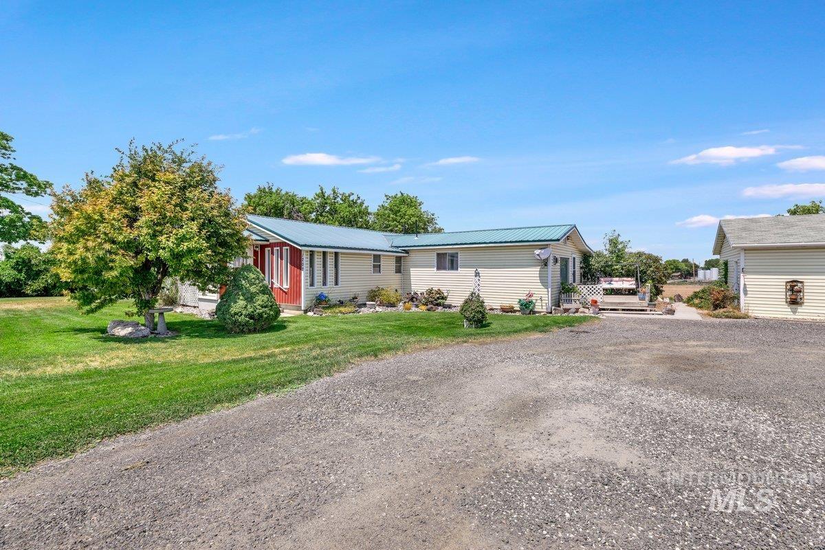 1202 Burley Ave. Property Photo 1