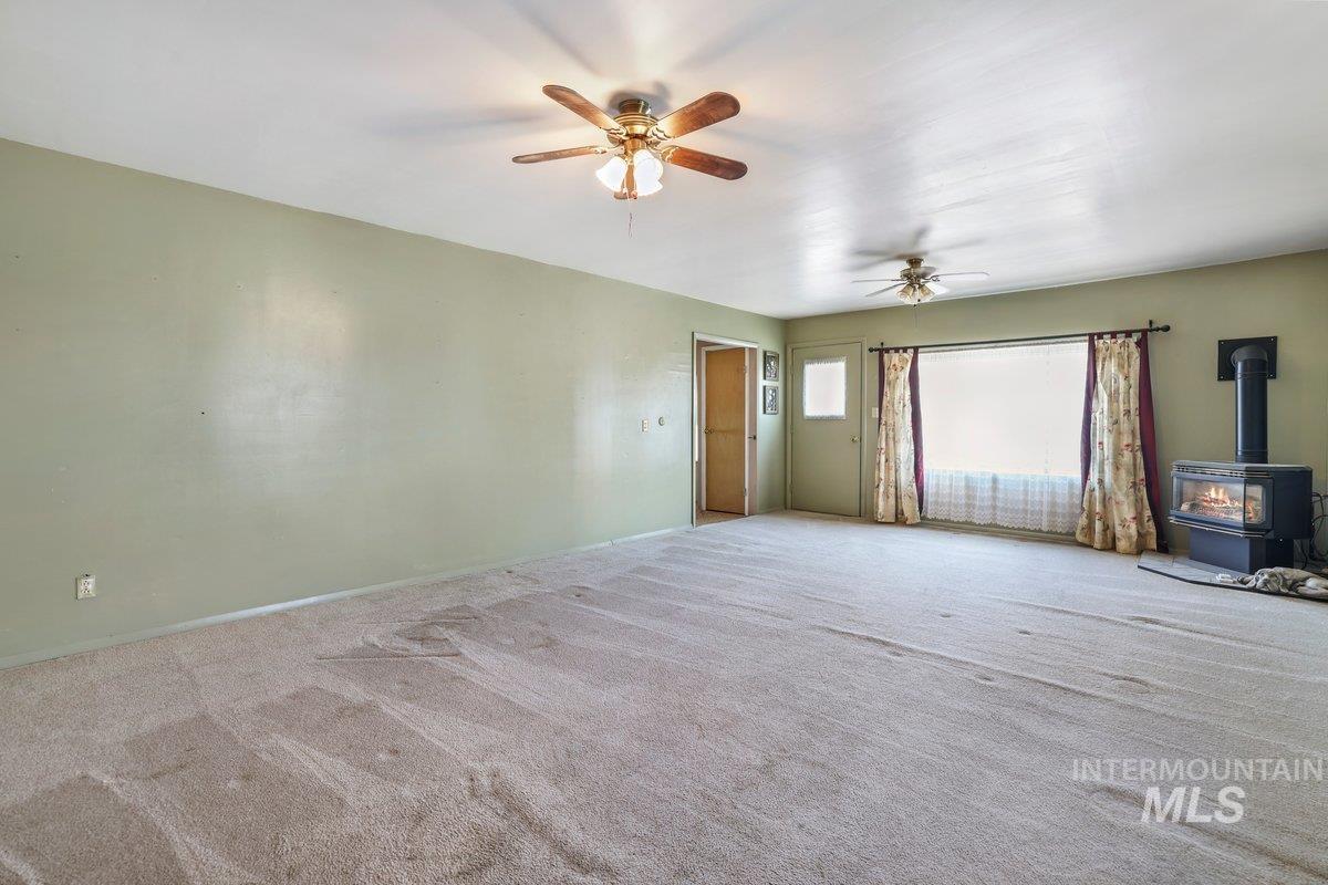 1202 Burley Ave. Property Photo 13