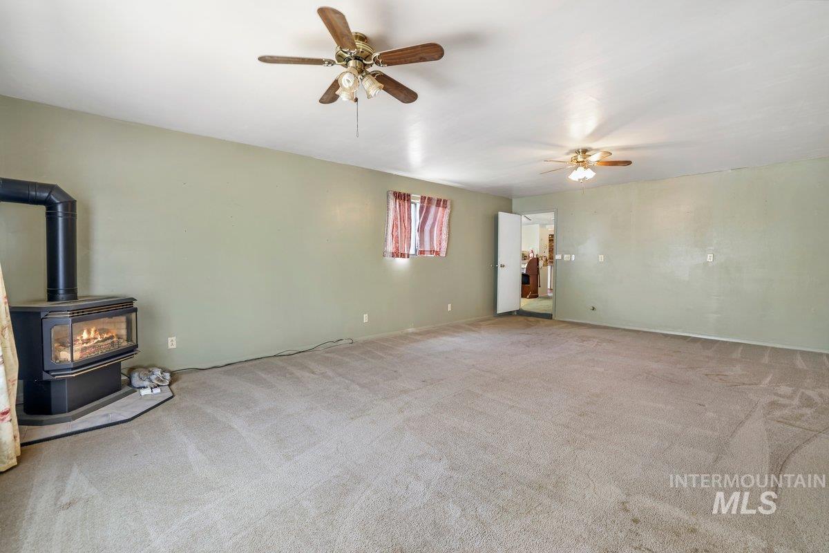 1202 Burley Ave. Property Photo 15