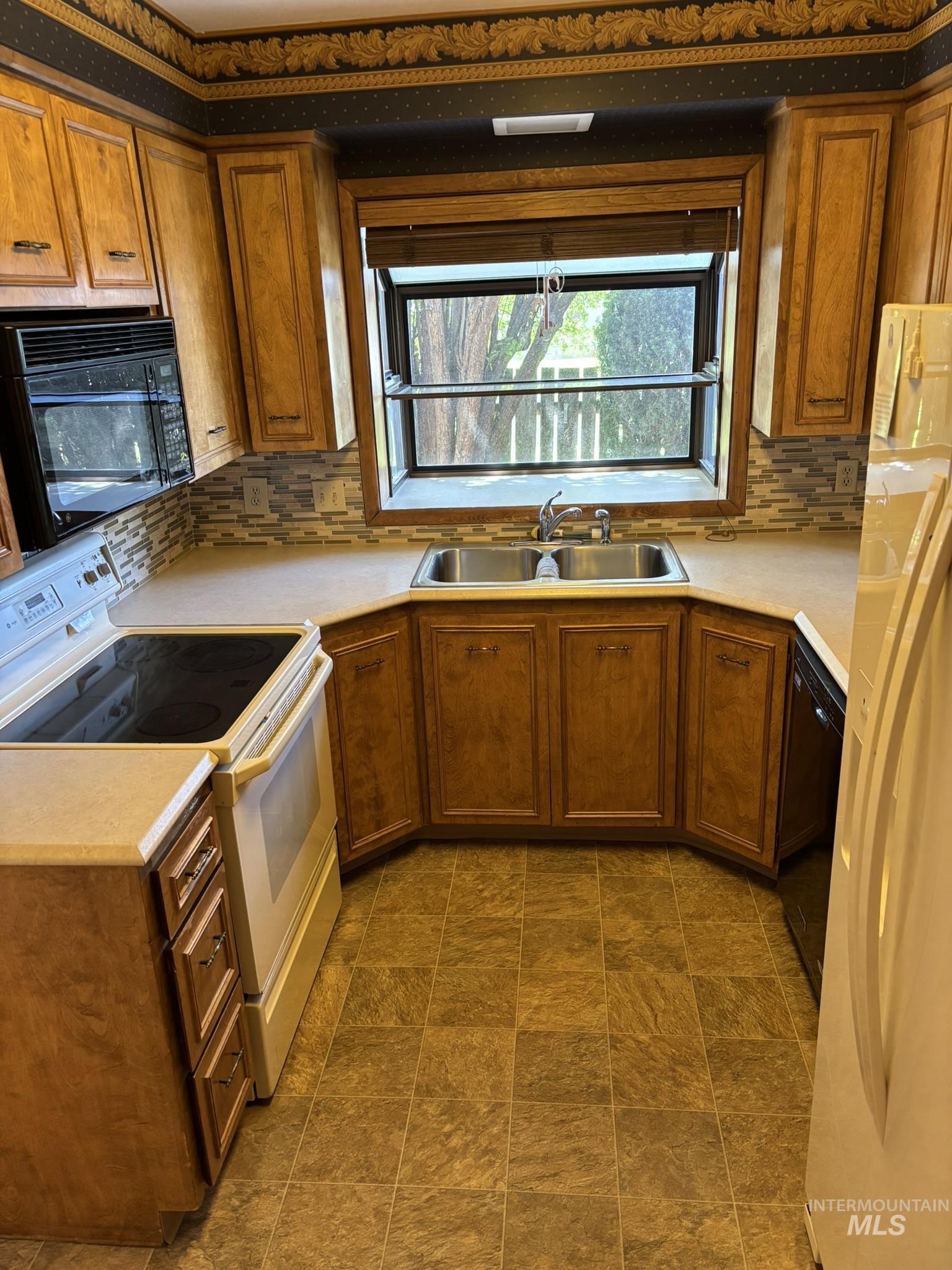 2140 Daven Place Property Photo 10