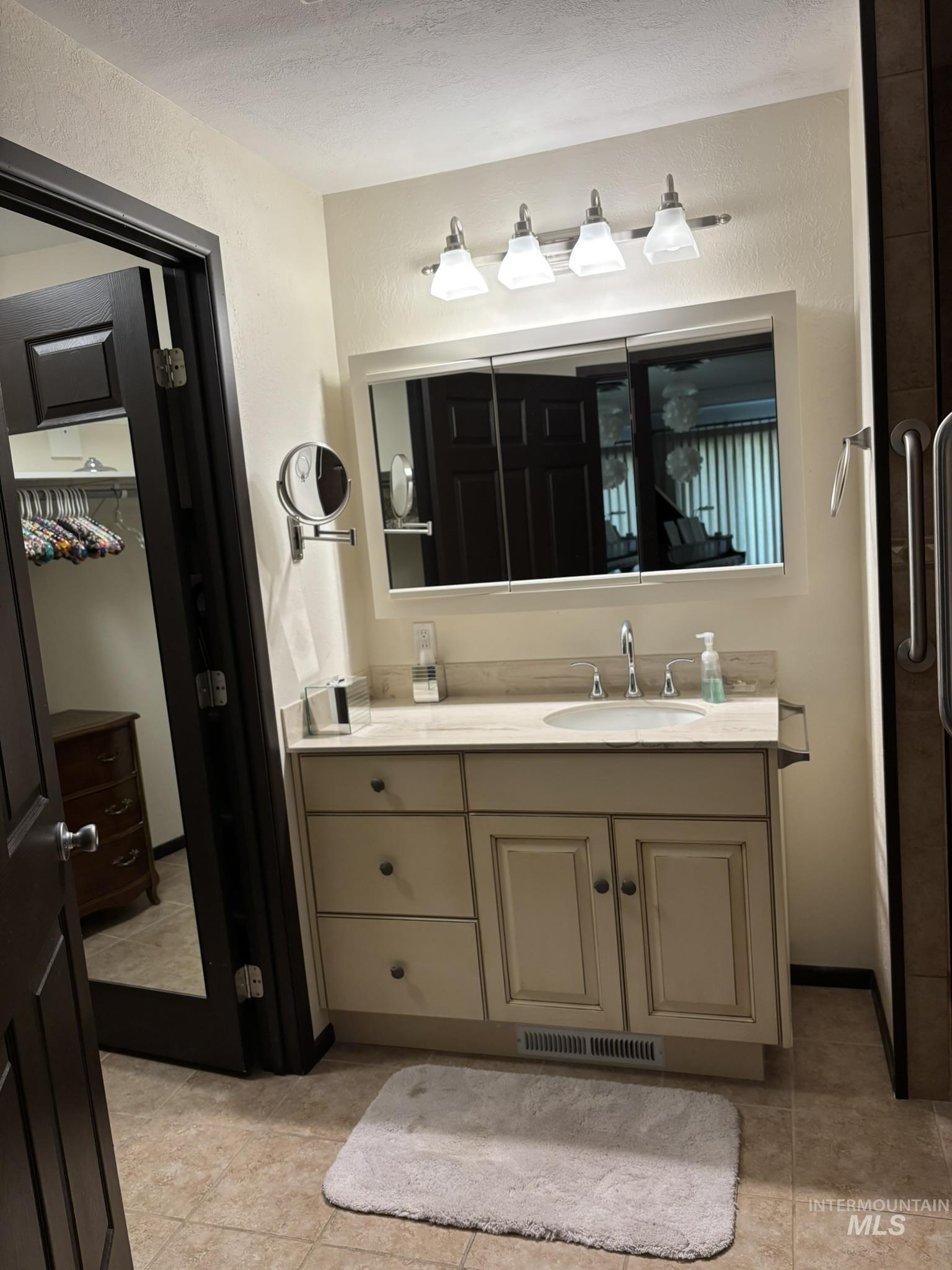2140 Daven Place Property Photo 23