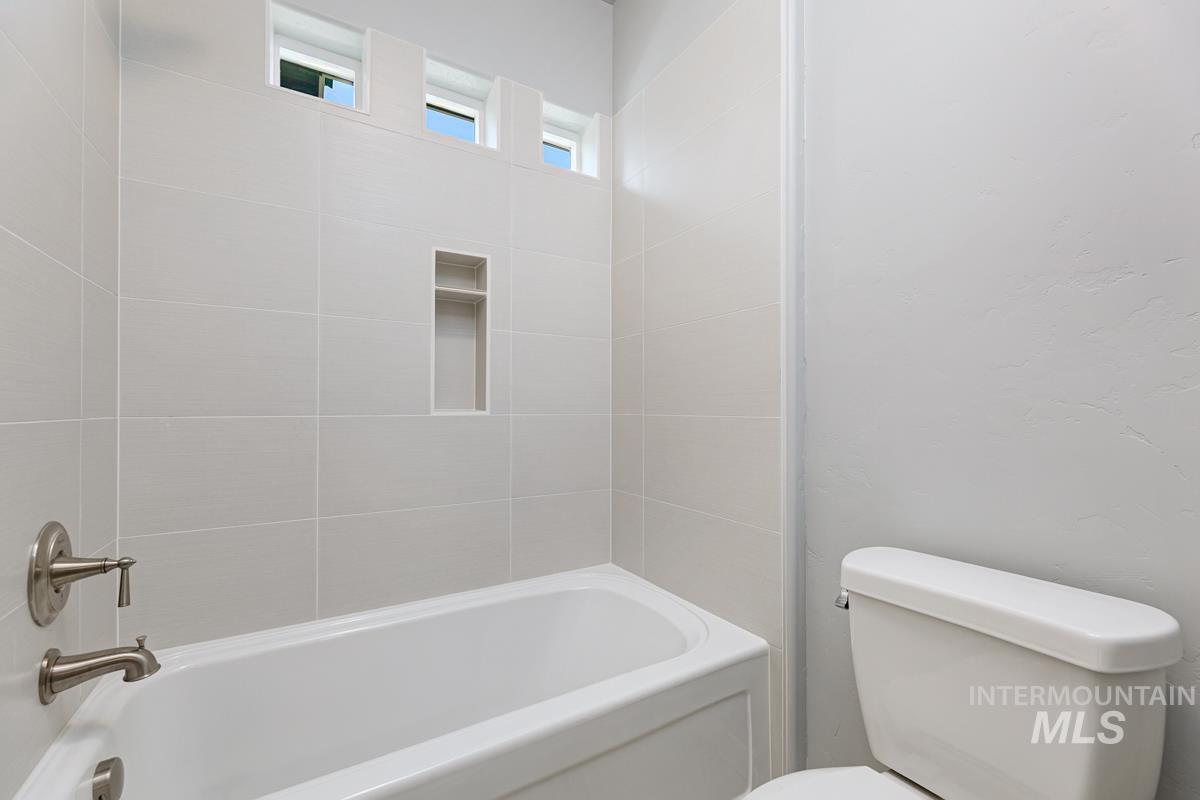 6426 W Saxton Ave Property Photo 23