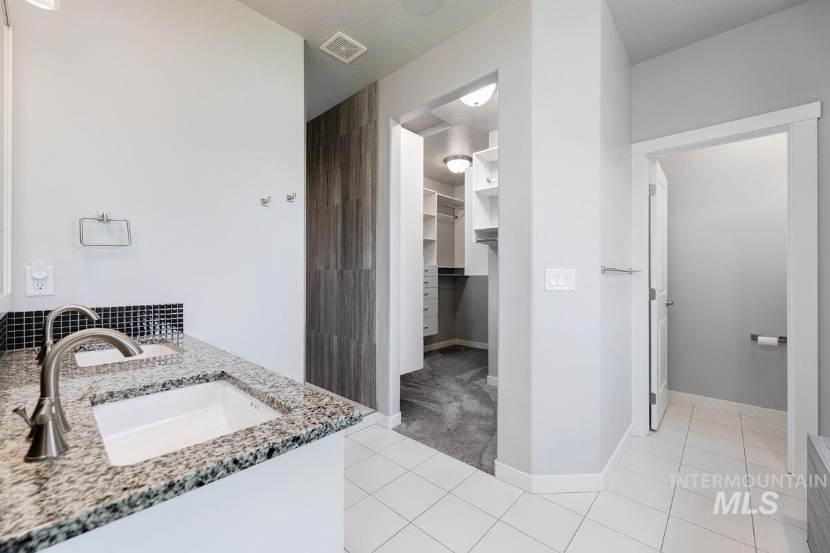 6426 W Saxton Ave Property Photo 29