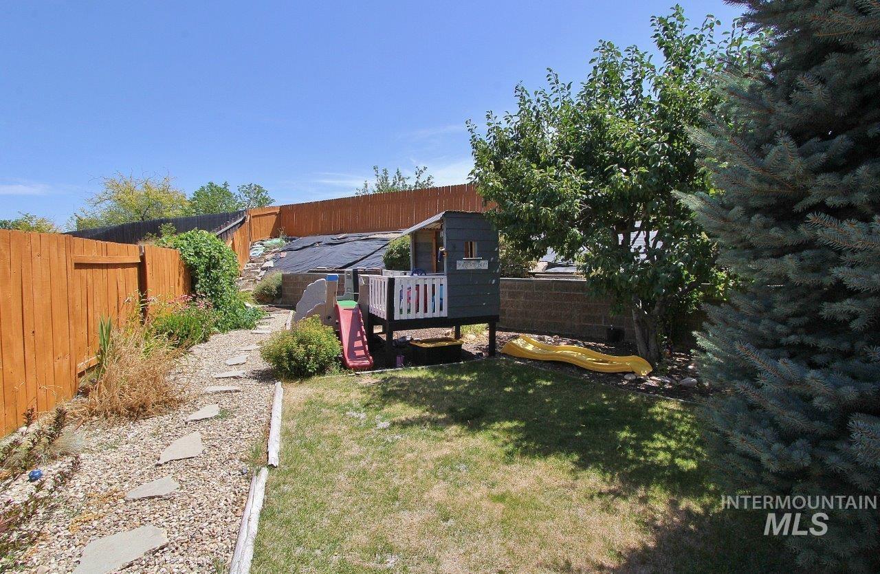 11683 W Aldershot St Property Photo 5