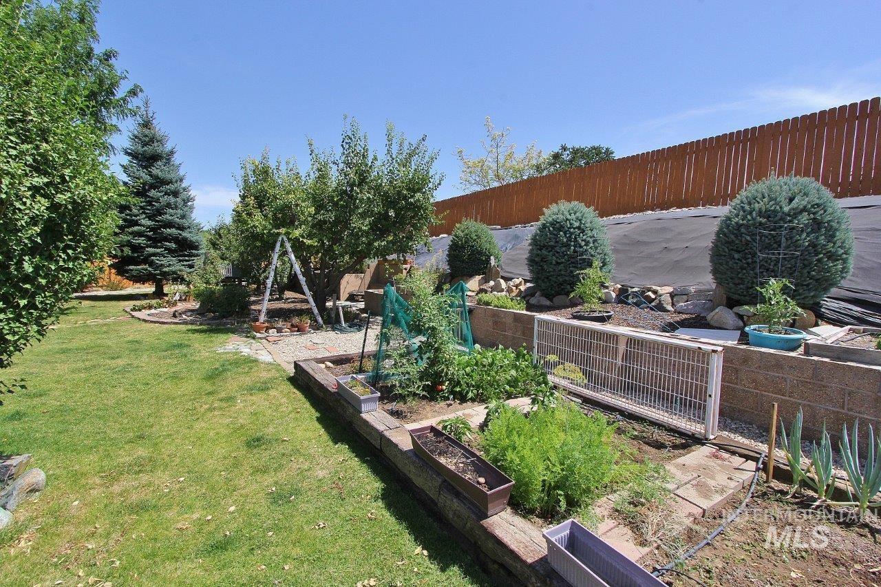 11683 W Aldershot St Property Photo 7