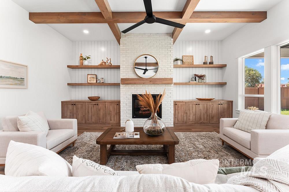 3542 W Retreat St Property Photo 3