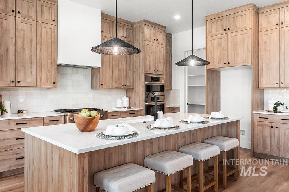 3542 W Retreat St Property Photo 8