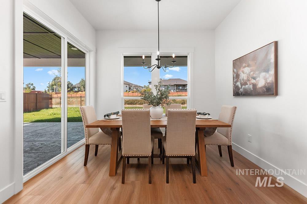 3542 W Retreat St Property Photo 11