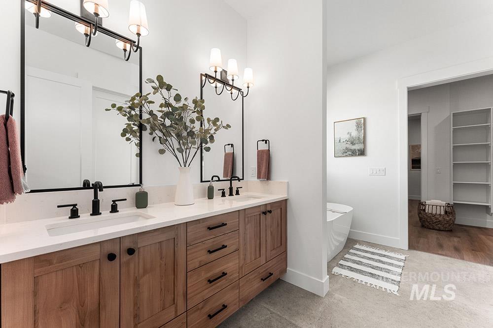 3542 W Retreat St Property Photo 14