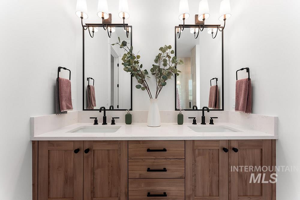 3542 W Retreat St Property Photo 15