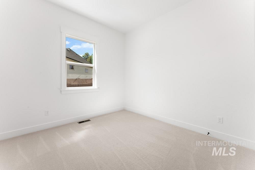 3542 W Retreat St Property Photo 21