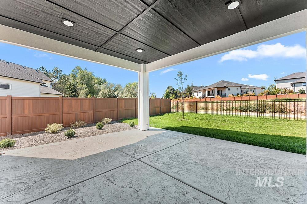 3542 W Retreat St Property Photo 27